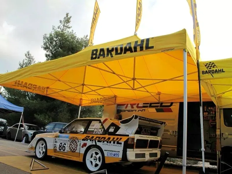 Η τέντα Bardahl και το αγωνιστικό με τον αριθμό 86